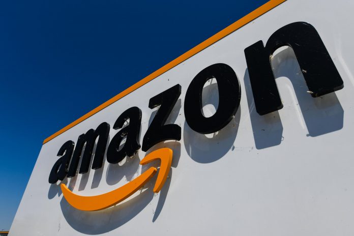 Amazon reopens in France, SpaceX to test new tech - Video
