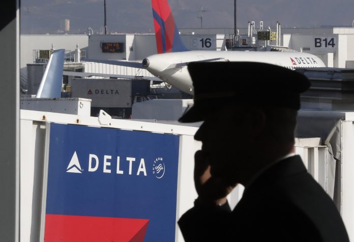 Delta seeks to cut pilots' minimum pay to avoid furloughs for a year