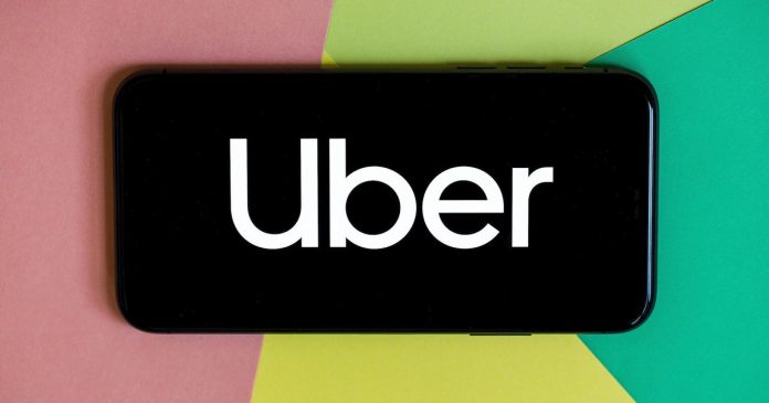 Uber loses London license over safety concerns, eBay sells StubHub - Video