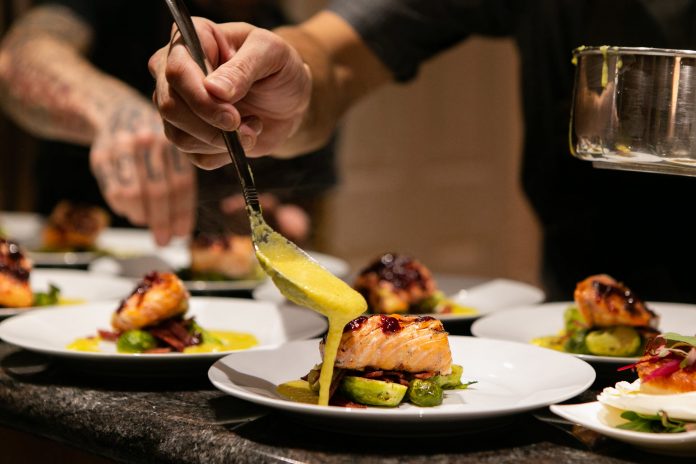 New demand for personal chefs as restaurant industry lags