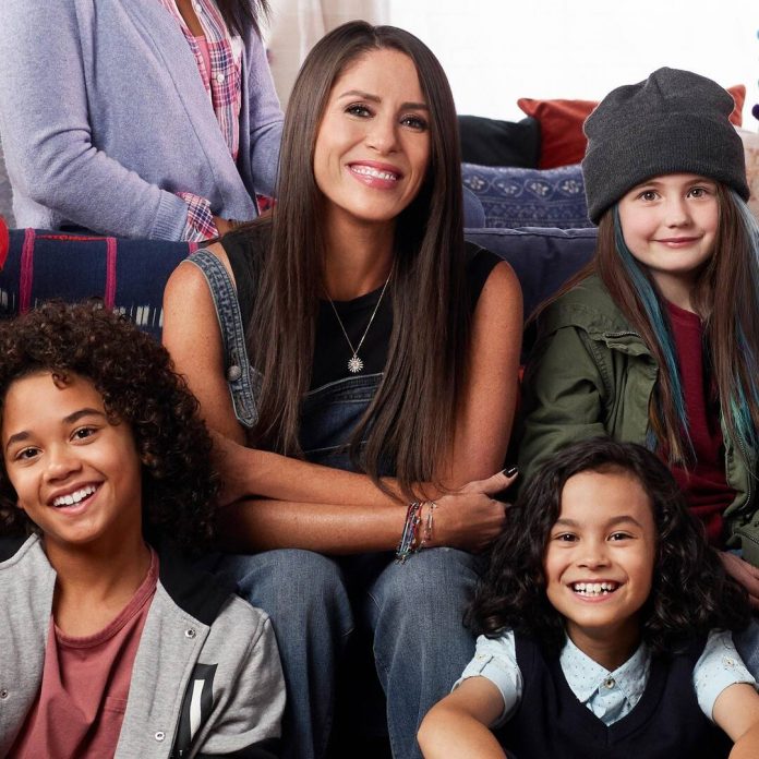 Punky Brewster First Look: Meet the Cast of Peacock's Reboot - E! Online