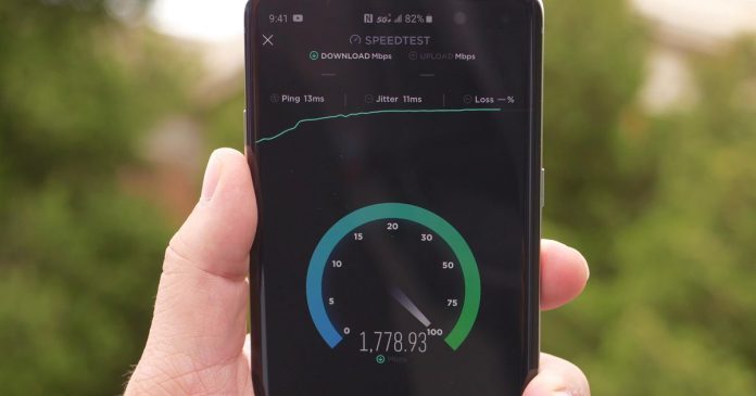 AT&T 5G network has some of the fastest speeds we've seen - Video
