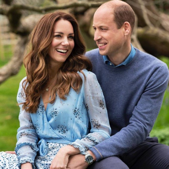 Why Kate Middleton & Prince William's Anniversary Photo Looks Familiar - E! Online