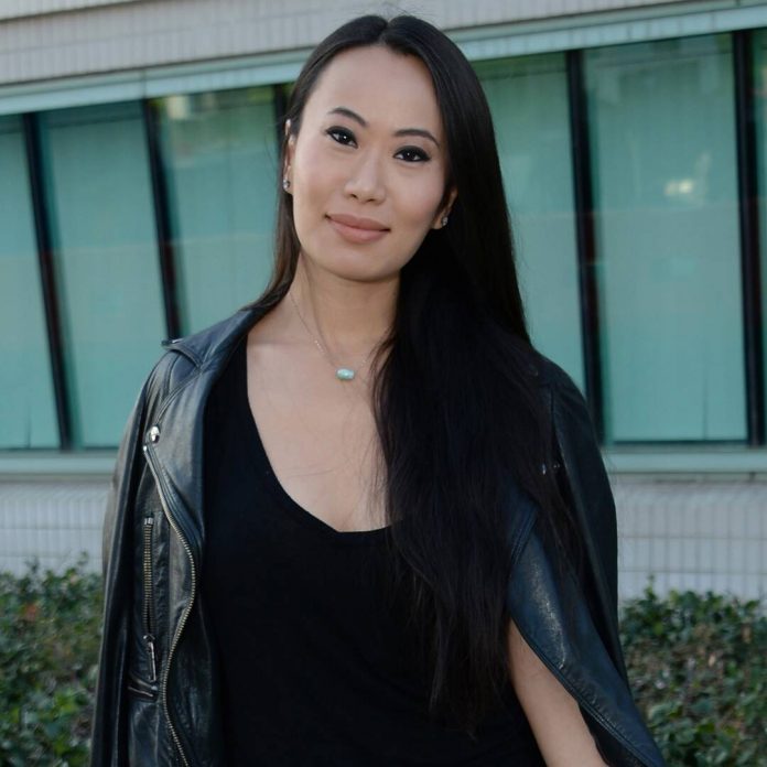 Bling Empire's Kelly Mi Li Fights for More Asian Representation - E! Online