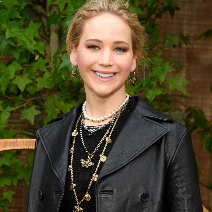 Jennifer Lawrence and Her Husband Cooke Maroney Twin in Rare Outing - E! Online