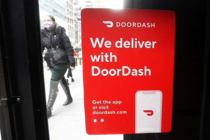 DoorDash and Albertsons partner on same-day grocery delivery