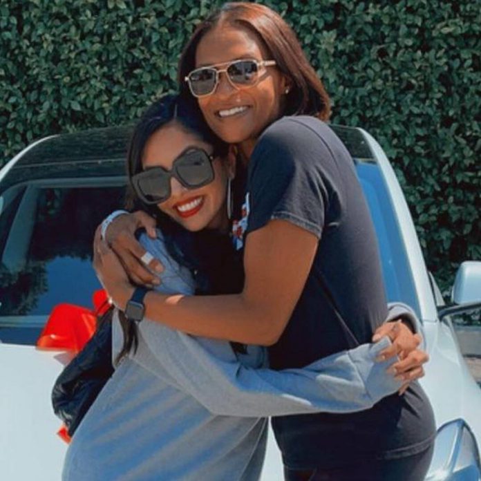 Vanessa Bryant Surprises Kobe's Sister With a Luxury Car - E! Online