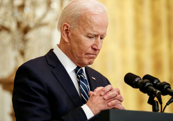 Biden vows to finish Afghanistan evacuation, hunt down ISIS leaders after Kabul attack