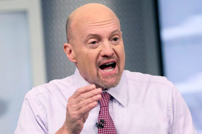 Cramer sees chance to buy the dip as Wall Street delta worries persist