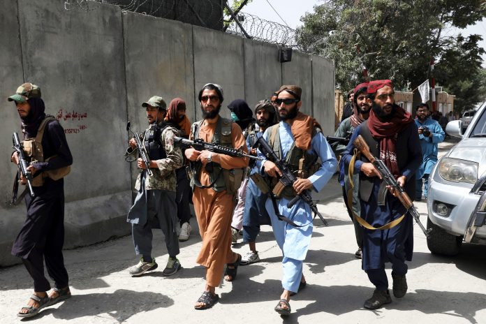 Taliban blocks Afghans from reaching Kabul airport contrary to commitments
