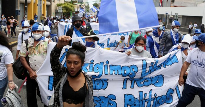 Thousands of Nicaraguans seek refuge in Costa Rica amid government crackdown