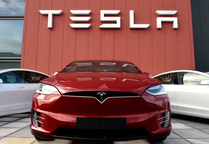 Lab says it cracked Tesla data that can be used to probe accidents
