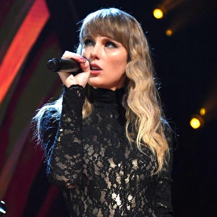 Taylor Swift Wears Risqué Outfit at the Rock & Roll Hall Of Fame Event