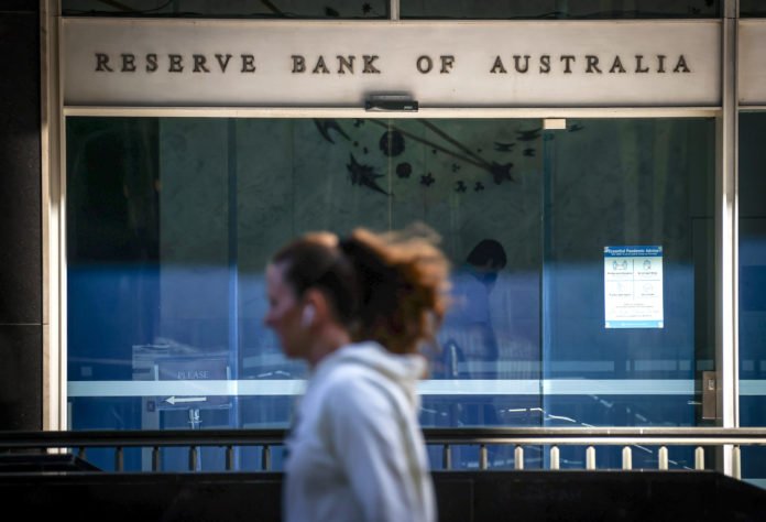 Australia's central bank optimistic omicron will not derail recovery