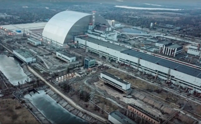 Chernobyl nuclear plant loses power hours after being turned back on