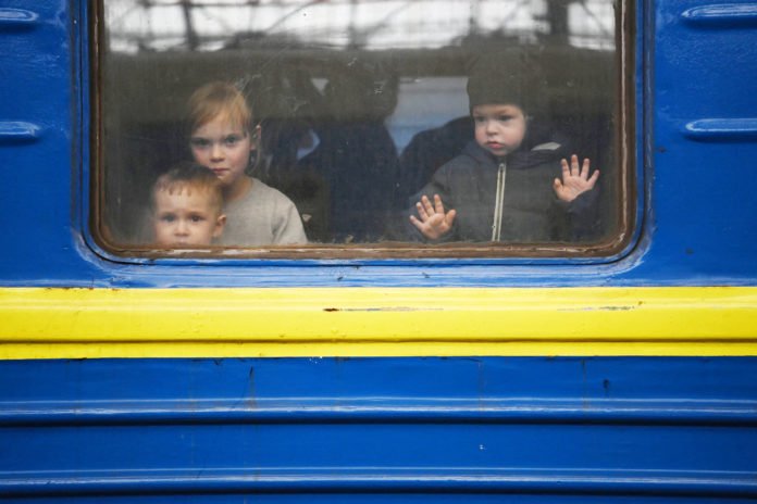 Russian troops enter strategic port Kherson; 1 million flee Ukraine