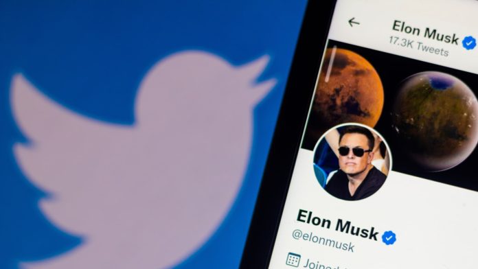 Twitter stock up 3% on reports it could accept Musk's bid Monday