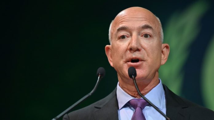 Amazon's Bezos criticizes Biden over inflation tweet