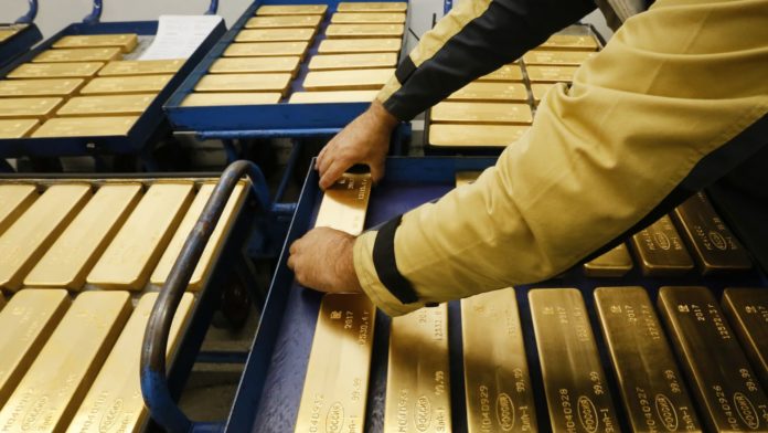 U.S., G-7 allies block gold imports from Russia in latest sanctions