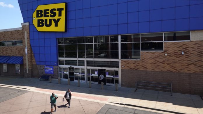 Best Buy cuts sales forecast as inflation pressures shoppers