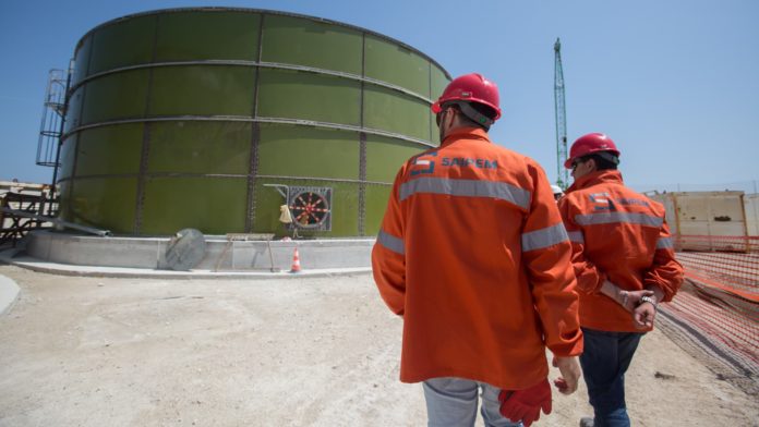 EU new gas deal with Azerbaijan as fears grow over Russia's supplies