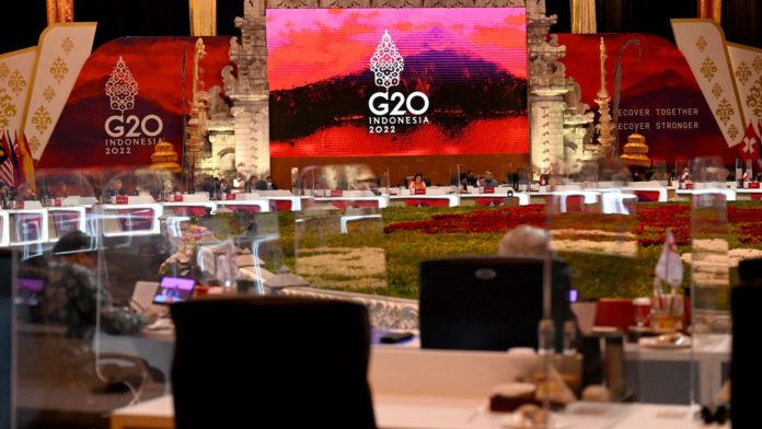 G-20 finance chiefs urged to focus on global recovery goals; formal communique unlikely