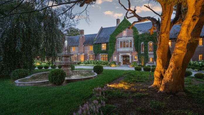 $14.9 million palatial estate priced to break a local record in CT