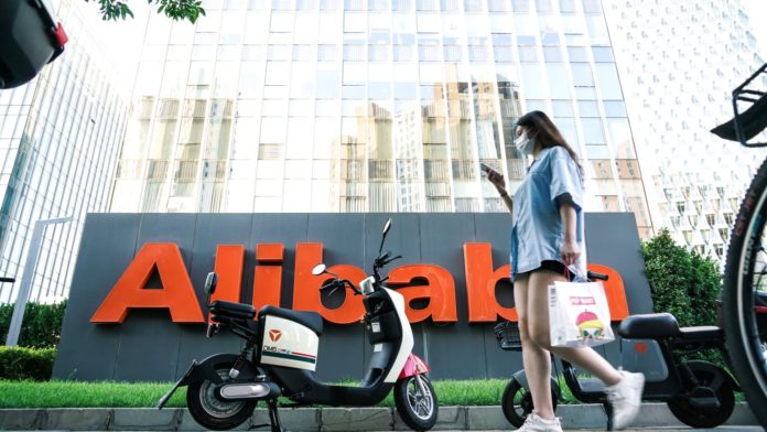 Alibaba seeks to work with U.S. regulators over audit problems