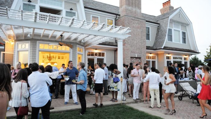 New York's ritzy Hamptons plays host to many political fundraisers