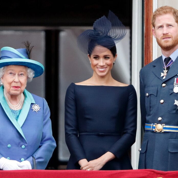 Prince Harry Heads to Queen's Side Amid Health Concerns - E! Online