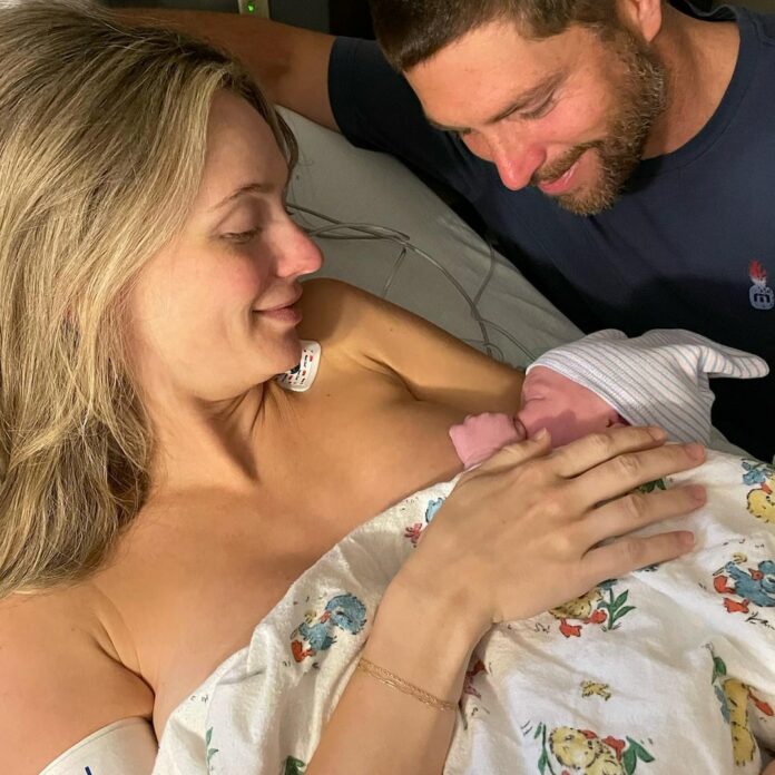 Lauren Bushnell and Chris Lane Share Name and Photo of Newborn Son - E! Online
