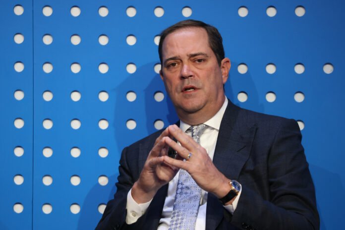 Cisco deserves more love from investors as management lifts its full-year guidance