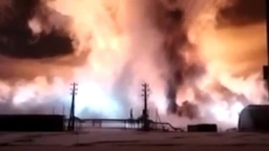 Huge explosion at Russia's Markovskoye oil and gas field