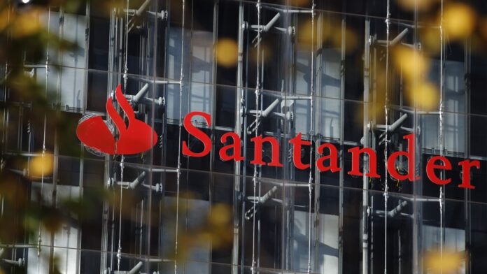 Santander lifts profitability goal to 15-17%, pay-out to 50% in 3-year strategy