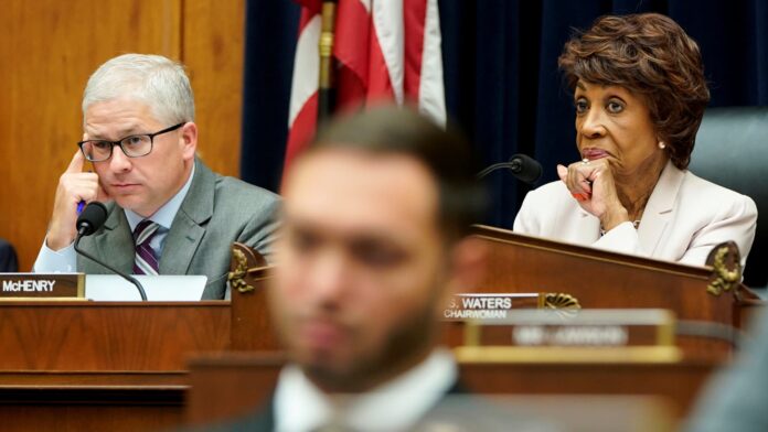 House lawmakers to hold first hearing on bank failures