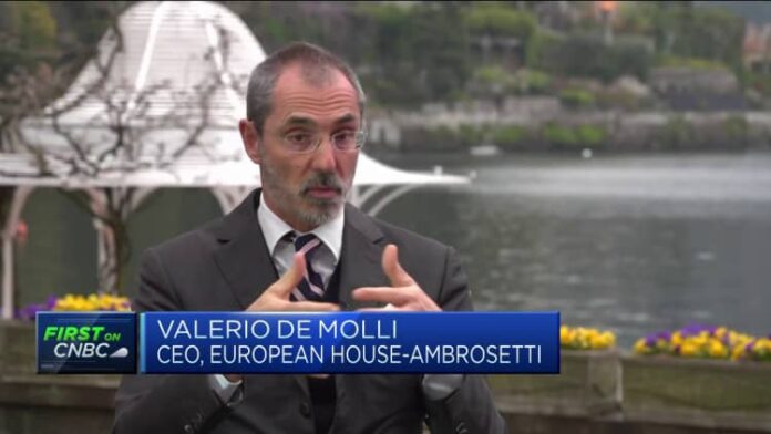 SVB is 'probably the first of a series' of bank failures, Ambrosetti's De Molli says