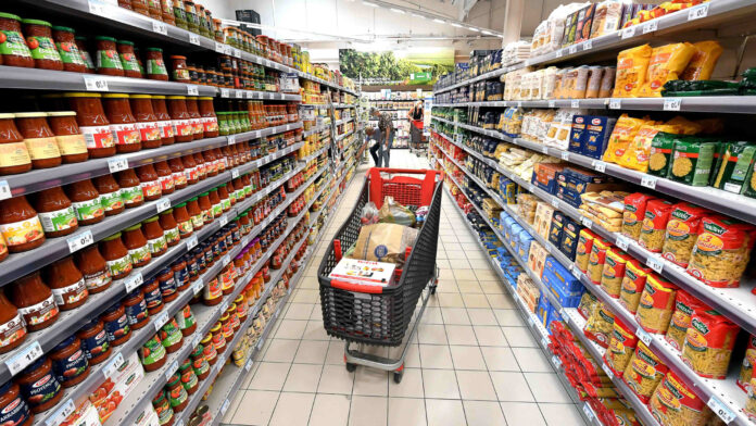 French grocery chain adds 'shrinkflation' labels to products