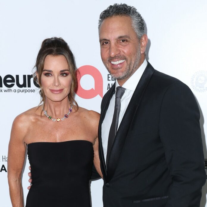 Kyle Richards Supports Mauricio Umansky at DWTS Premiere