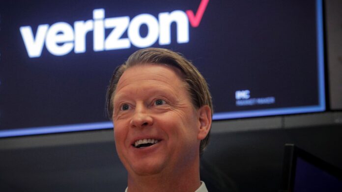 Verizon stock soars to its best day in almost 15 years